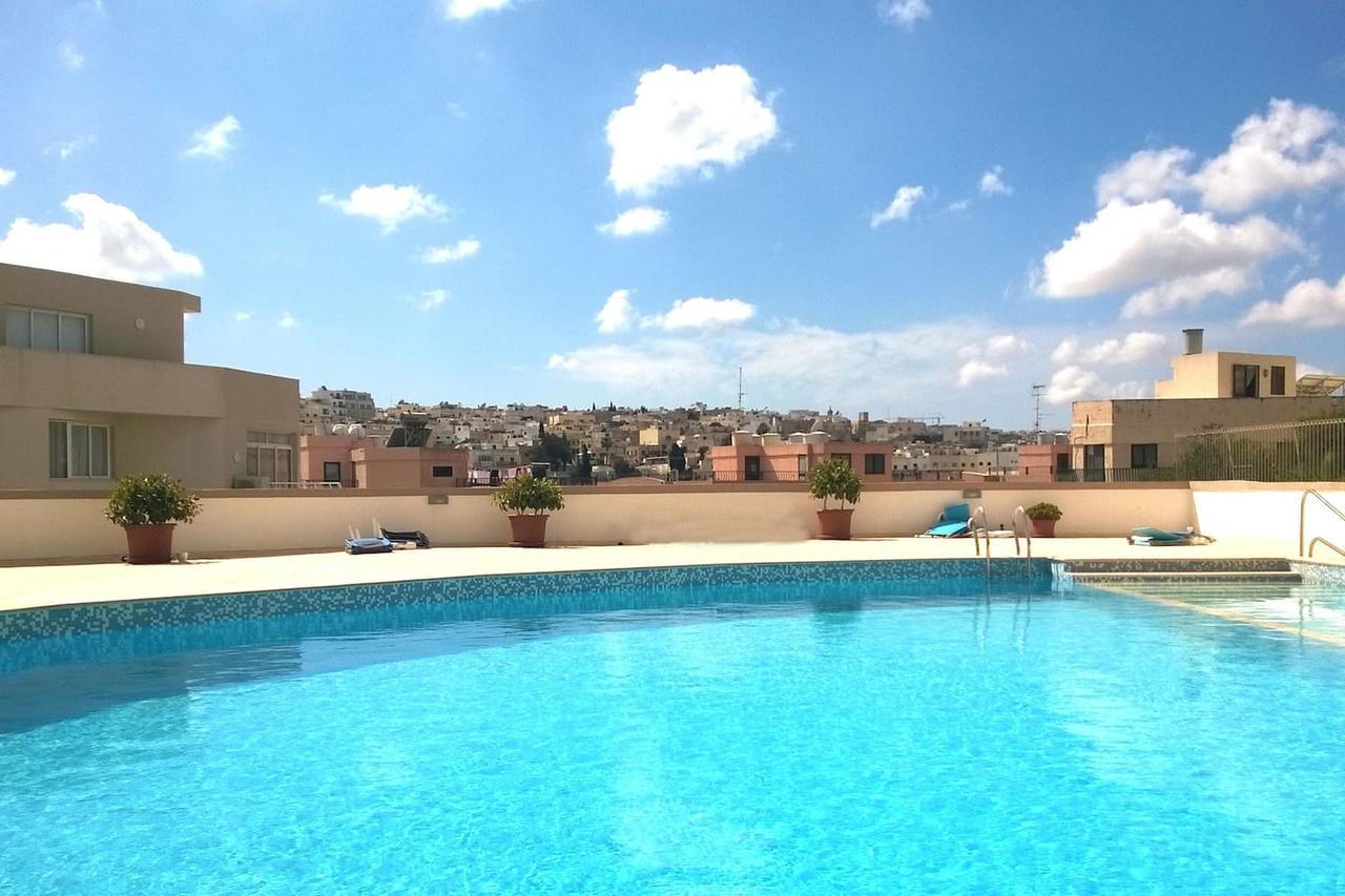 Spinola Court Apartment With Pool And Close To Beach St Julians Center Saint Julian's Exterior photo